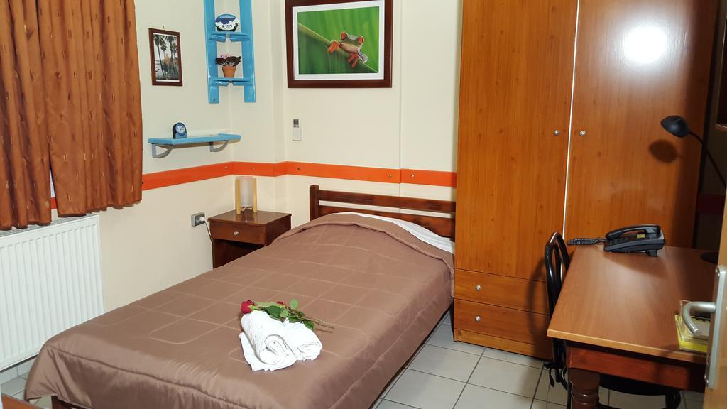 Stella Family Apartments Sindos Bilik gambar